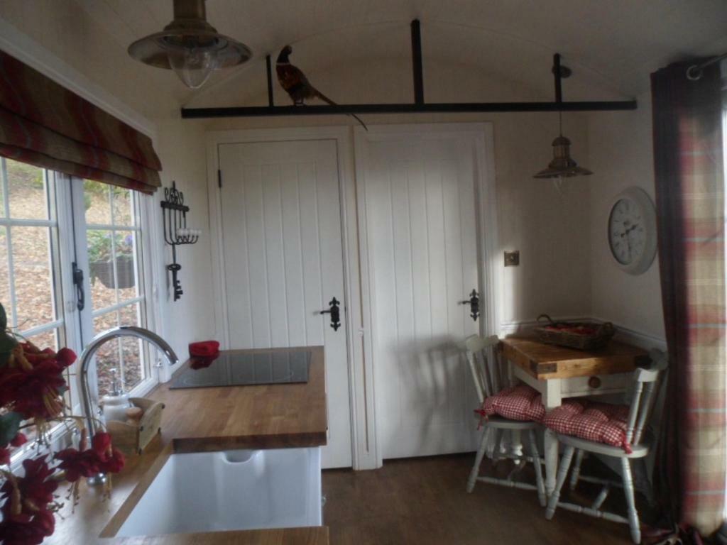 Borthwickbrae Shepherd'S Hut 하윅 외부 사진