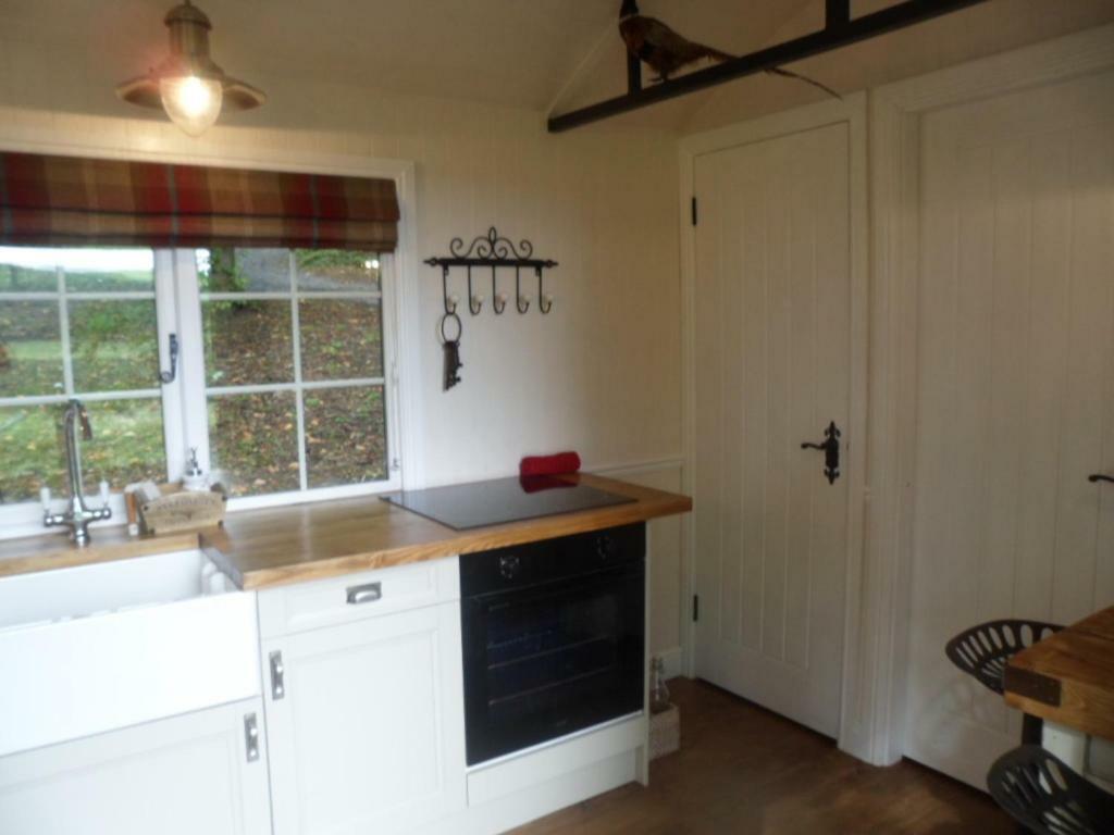 Borthwickbrae Shepherd'S Hut 하윅 외부 사진